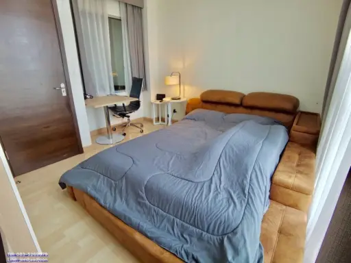 For rent, Rhythm Ratchada, beautifully decorated, comes with the best grade furniture. The bed is very comfortable. You can't miss this price.