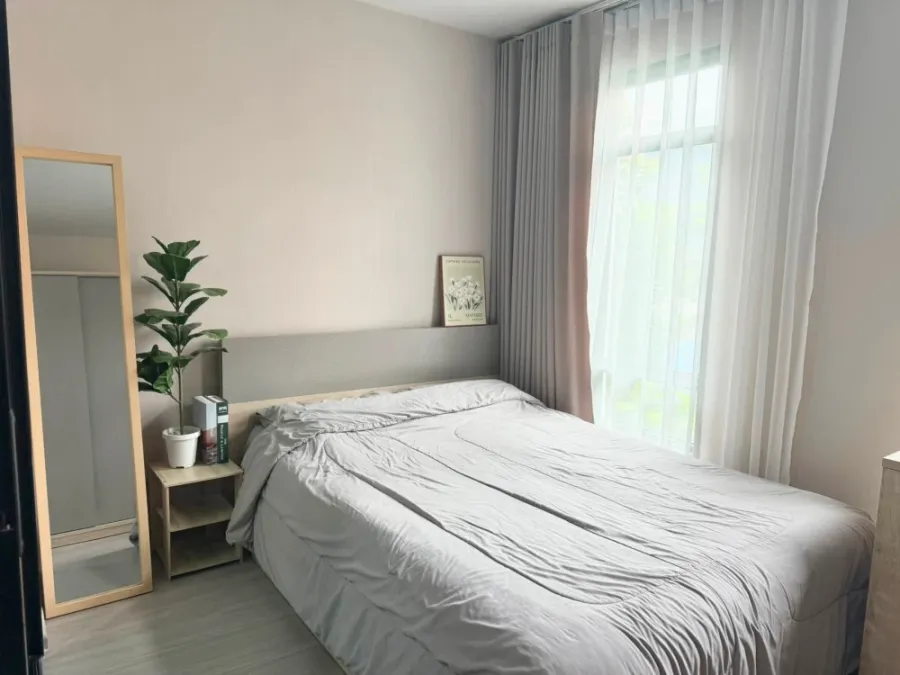 Selling Aspire Asoke - Ratchada, Building E, 3rd floor. Bright and comfortable room, very livable. Book quickly!