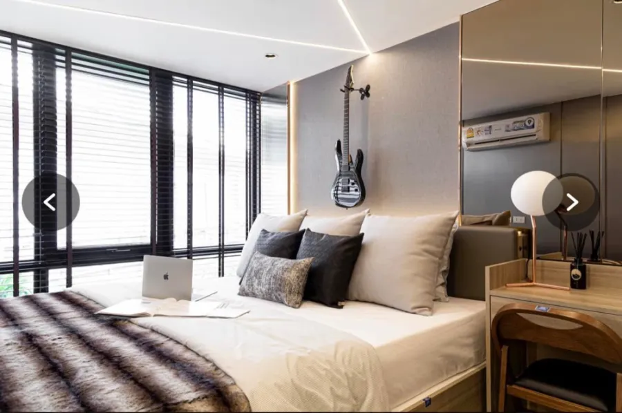 Sale down payment, Altitude Unicorn Condo, Sathorn - Thapra, 21st floor, high ceiling, good location, fully furnished, hurry to reserve!!