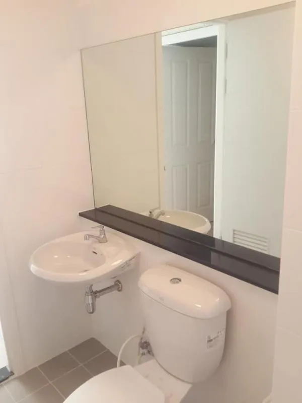 For rent, Plum Condo Phaholyothin 89, this room has a very classic tone. Don't miss it