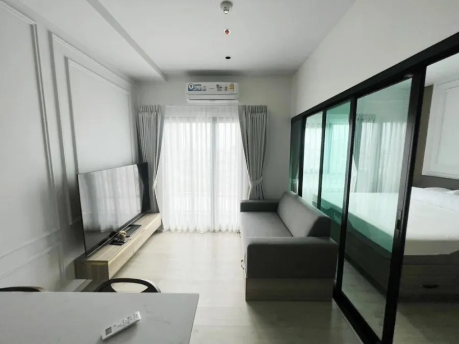 Sell Altitude Unicorn Sathorn - Tha Phra, 9th floor, decorated in white tones, everything is complete, very livable, book now.