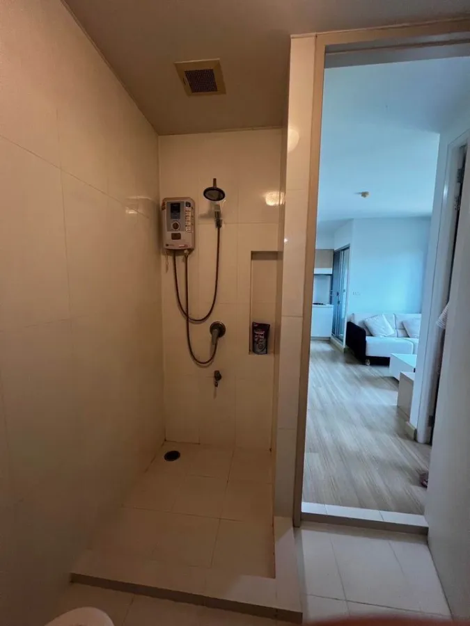 For rent!! Condo The Parkland Srinakarin, 4th floor, Building 1, comes with complete amenities, good price, move now!!