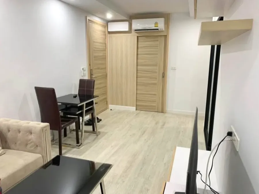 ให้เช่า V Condo Salaya วิวสนามบอล ลมพัดเย็นสบาย 2 ห้องนอน พร้อมเตียง + ตู้เสื้อผ้า Built-in จองเลย