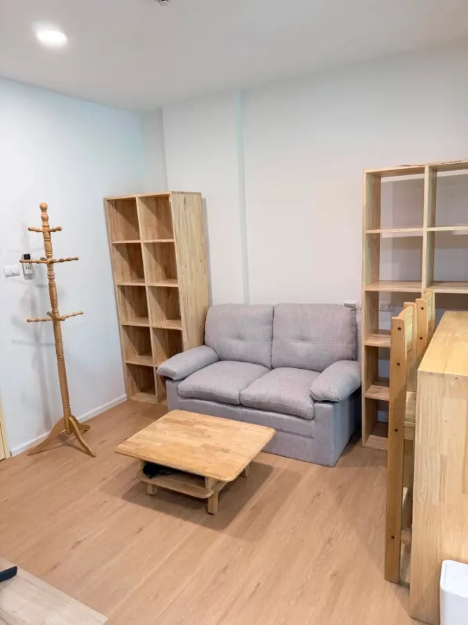Happy Condo Donmuang The Terminal for rent. The unit has separate partitions, creating well-defined zones. Convenient and complete amenities all in on