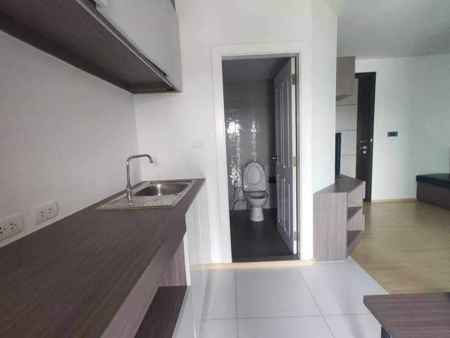 For rent, Condo Via 7 Bangna by Apasiri, nice room with complete facilities, hurry to book.