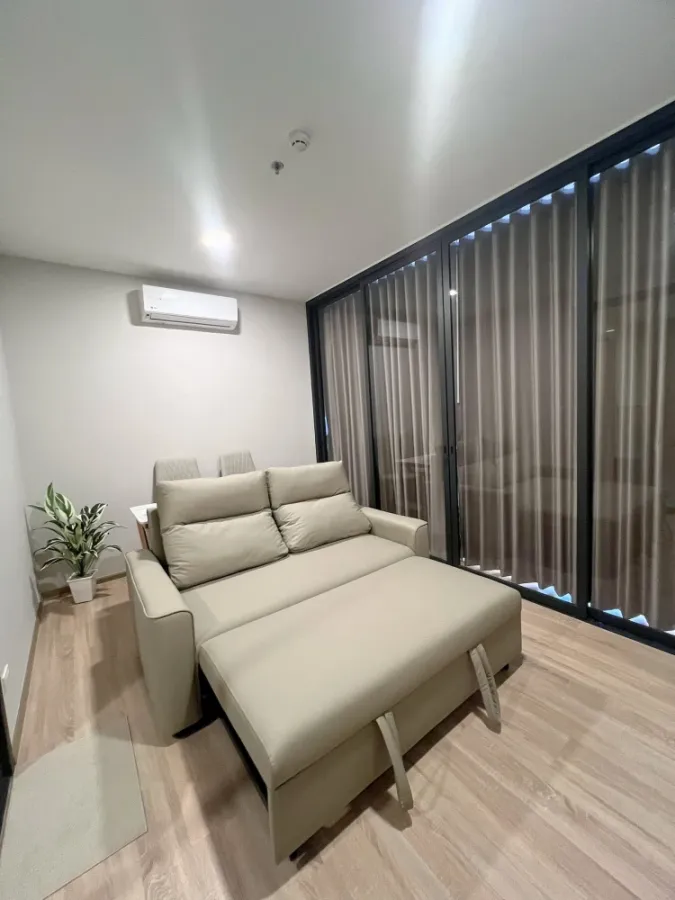 XT Phayathai condo for rent, high floor, fully furnished with high-quality built-in features, spacious and comfortable. Book now!