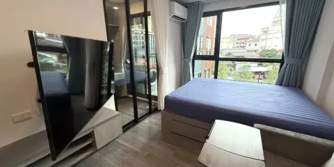 ให้เช่า Brixton Pet&Play Phahol 50 Station ห้องน่าอยู่ ชั้น 3 วิวสระ ทำเลดี เดินทางสะดวก เฟอร์ครบ จองเลย