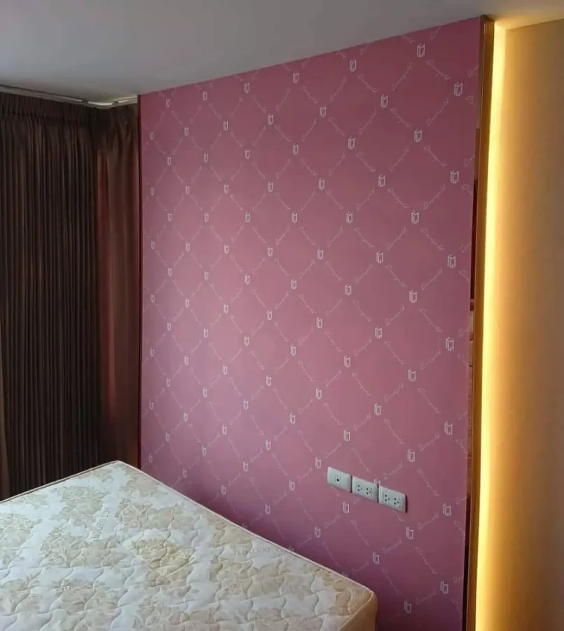 For rent sell:Metro Luxe Ratchada, 3rd floor (corner unit),Building A. Built-in furnishings and fully furnished. You definitely need to book this one!