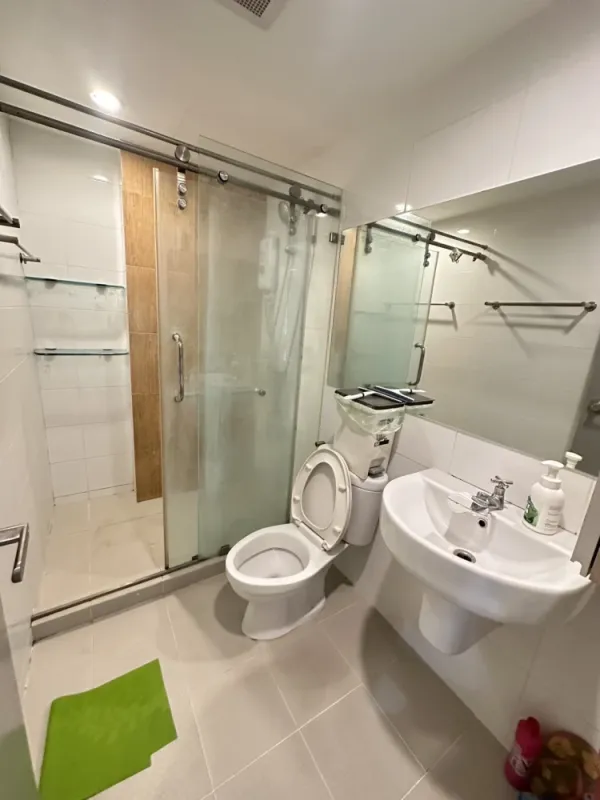 ให้เช่า Serrano Condominium ชั้น 2 ห้องแต่งครบ น่าอยู่ สนใจรีบจองเลย อย่ารอช้า