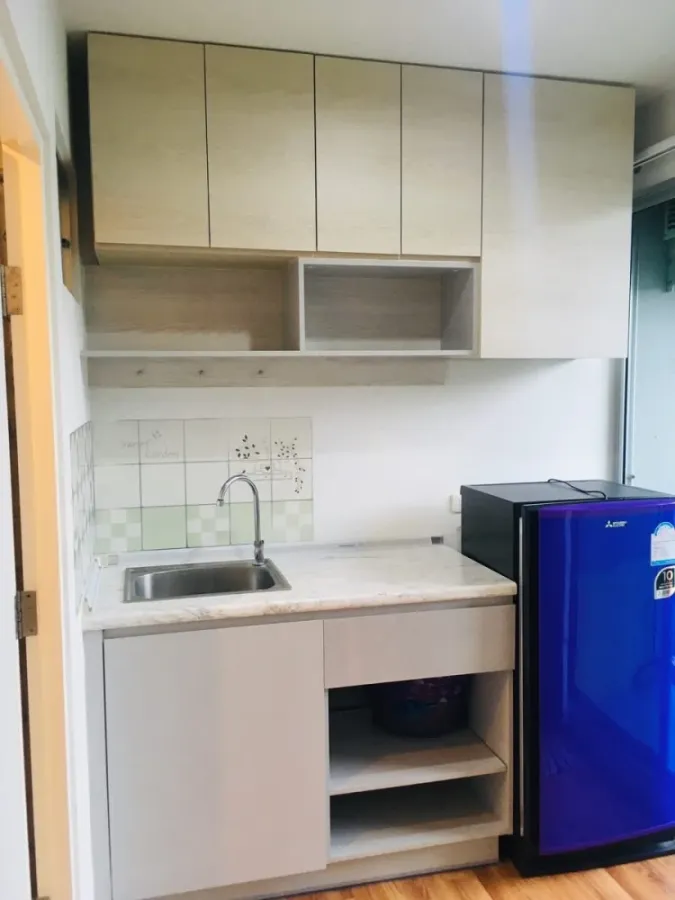 ให้เช่า V Condo Ladkrabang ห้องน่าอยู่ ชั้น 3 แต่งครบ เฟอร์นิเจอร์ครบครัน หิ้วกระเป๋าเข้าอยู่ได้เลย