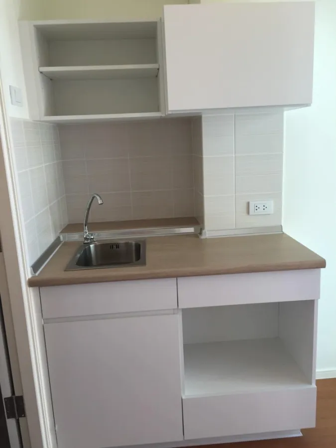 For rent, Lumpini Condo Town Rattanathibet, Rim room, very private. Comes with a low price you can't miss