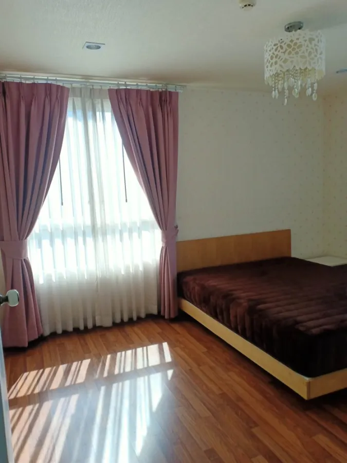 For rent, Condo U@Huamak Station, 1 bedroom, 1 bathroom, nice bed, fully furnished, hurry up and reserve now.