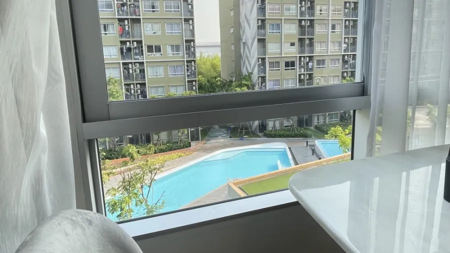 PLUM CONDO Alive 1 with furniture and electrical appliances, 5th floor, pond view, book now