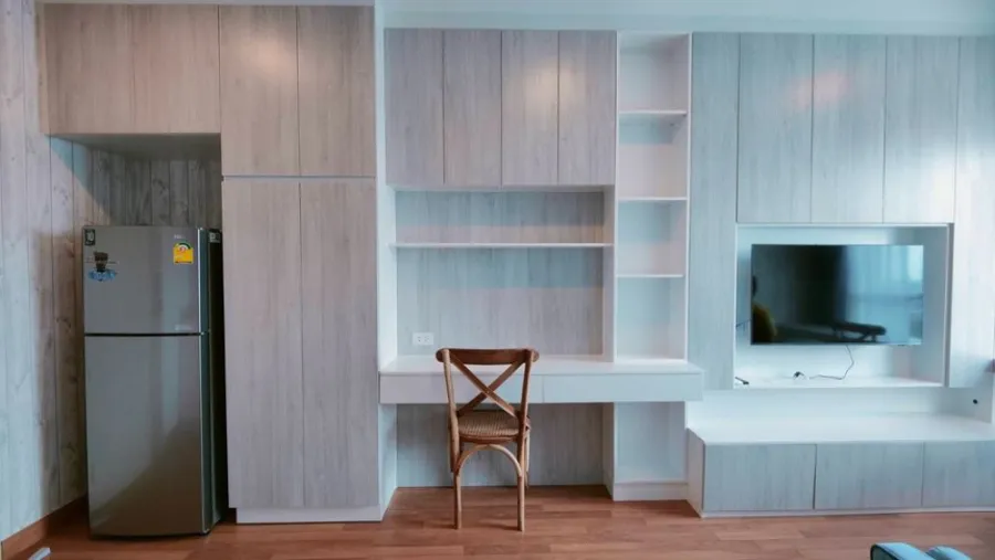 For rent Lumpini Place Taopoon Interchange Built-in in the whole room Modern and vintage style, must be reserved.