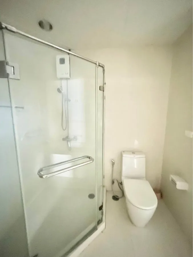 For rent, Amanta Ratchada, spacious room, pleasing to the eye, already comfortable, fully furnished, hurry up, urgent.