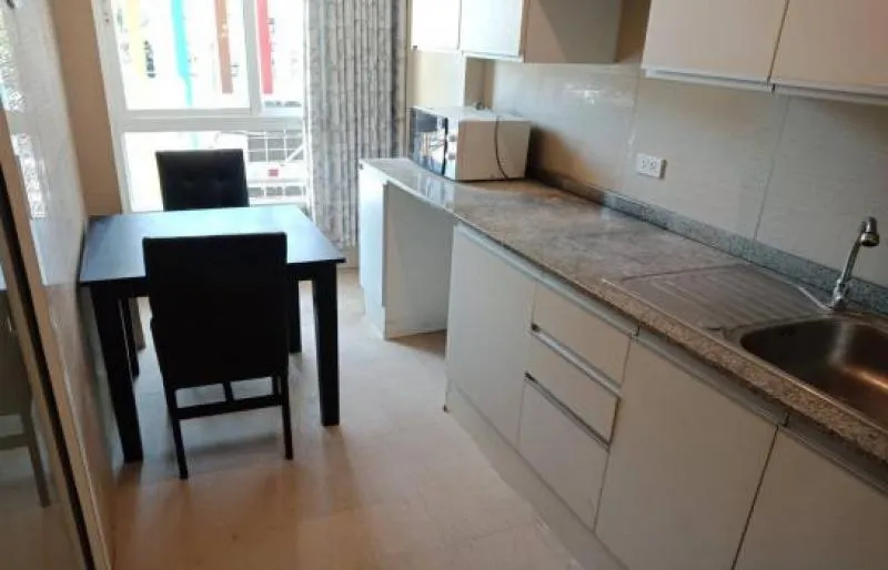 ด่วนๆ ให้เช่า Happy Condo Laprao 101 ห้องสวยสะดวกสบาย โปร่งอากาศถ่ายเทสะดวก พร้อมอยู่ทันที อย่ารอช้า