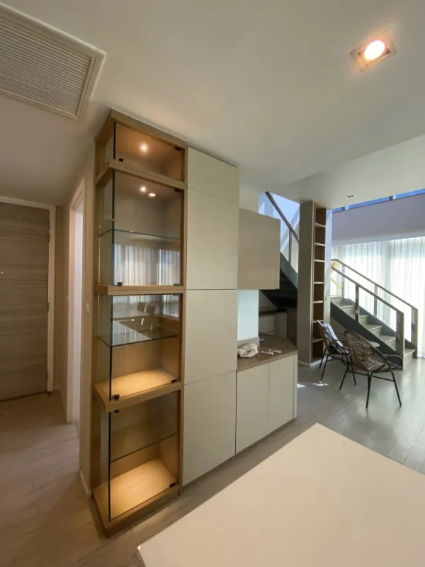 ขาย The Room sukhumvit 21 ชั้น 15 วิวสวยสุดๆ ห้องแต่งบิ้วท์อินเรียบหรู น่าอยู่มาก พลาดไม่ได้แล้ว