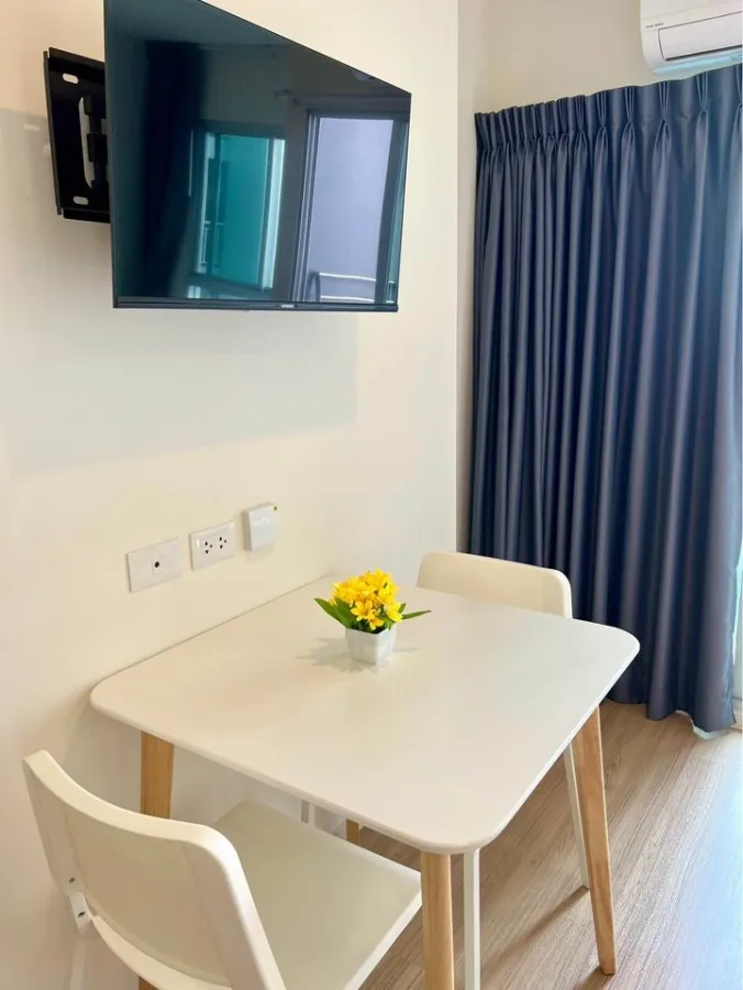 Condo for rent, Lumpini Ville Chaengwattana-Pak Kret Station, Studio room with balcony, beautiful high floor view, book now.