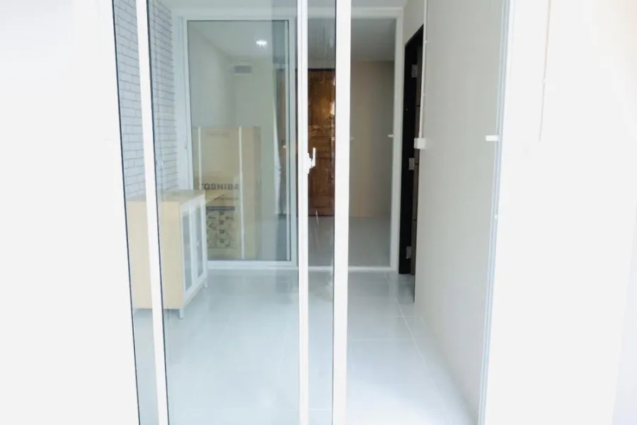 ขาย ให้เช่า แฮปปี้ คอนโด รัชดา 18 ชั้น8 ห้องกว้างขวางมาก กั้นเป็นสัดส่วน พร้อมเฟอร์ครบครัน อย่ารอช้า