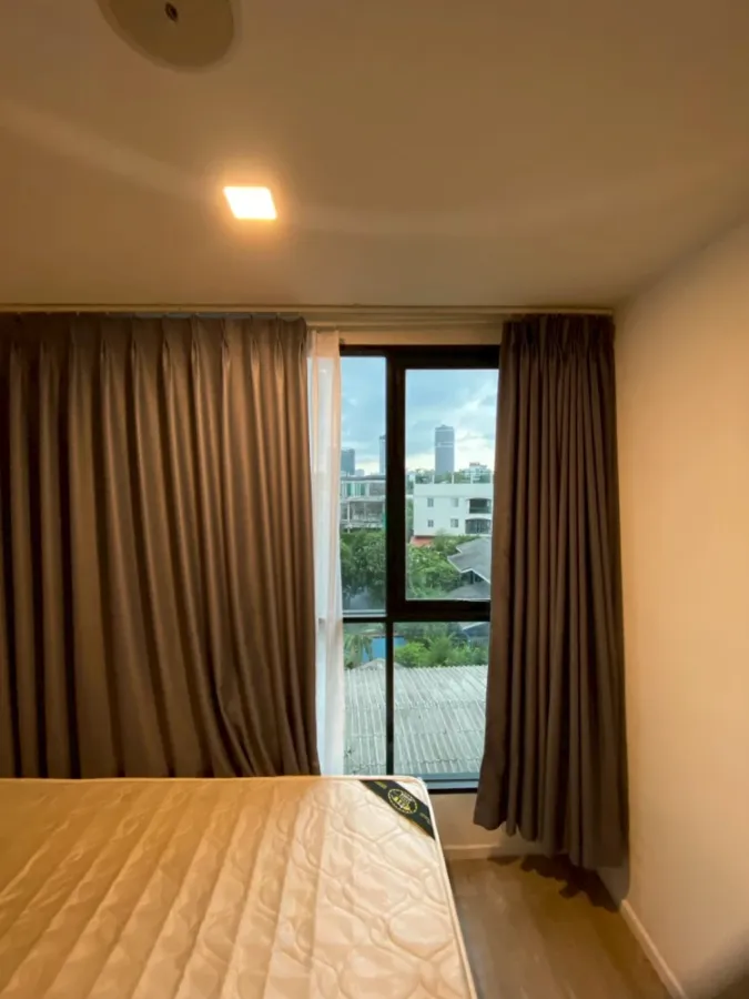 For rent: Atmoz Ladprao 15, 1 bedroom plus 1 bathroom unit with spacious living area and fully furnished. Book now before it's too late!