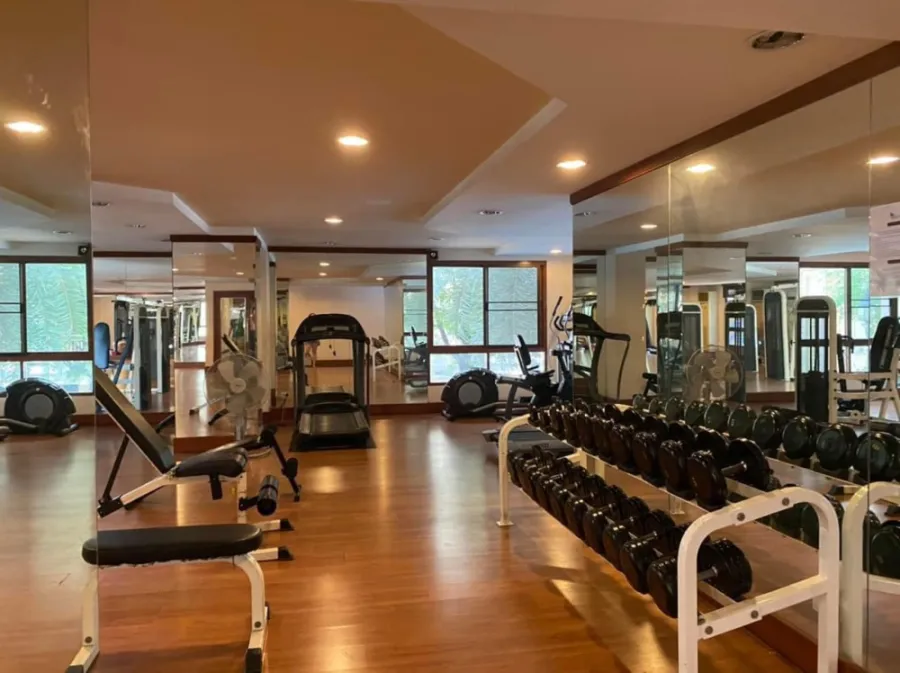 ขาย คอนโด กลางกรุง รีสอร์ท อาคาร B4 ชั้น 2 ห้องใหญ่ พร้อมอยู่ รีบจองก่อนหมด!!