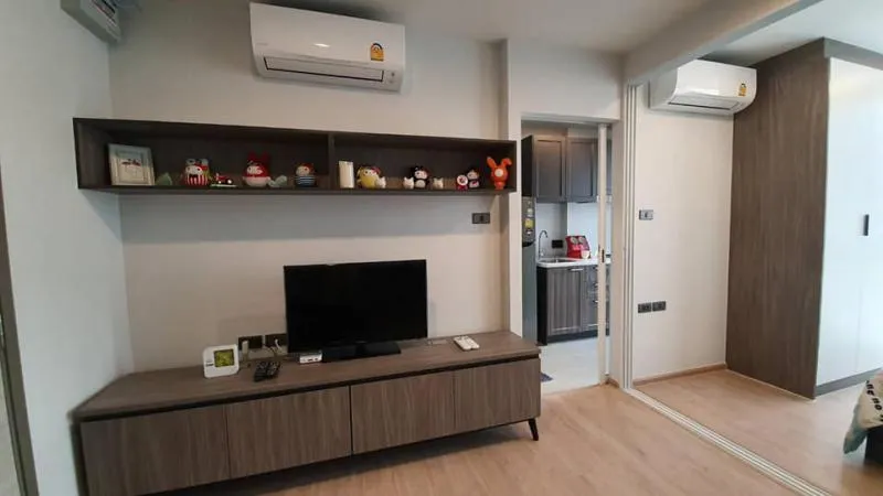 For rent!! Premio Quinto Condo, 8th floor, Building A, beautiful, luxurious, looks expensive, fully furnished. Ready to move in, don't miss it!!