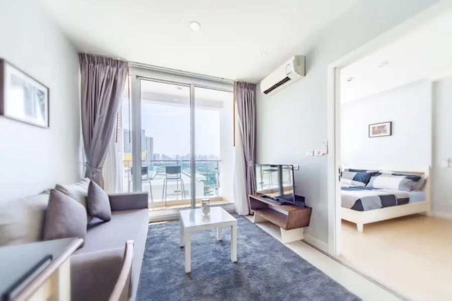 ขาย/ให้เช่า TC Green Condominium ห้องแต่งสวย มาพร้อมเฟอรฺ์และเครื่องใช้ไฟฟ้าครบ รีบมาจองเลย