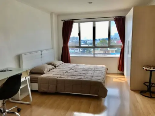 For rent, Lumpini Ville Ramkhamhaeng 26, nice room, fully furnished + electrical appliances, cheap price, hurry and book now.