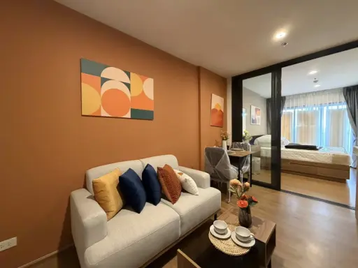 For rent: The Line Vibe, 28th floor, very high, beautifully decorated, stylish, very livable, move in now, don't hesitate.