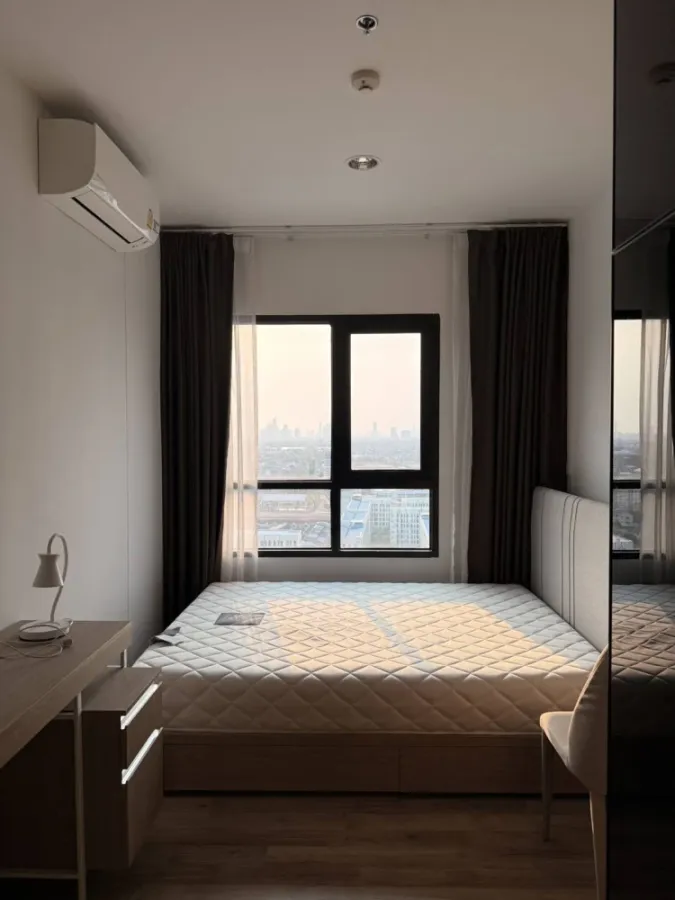 Selling Niche MONO Sukhumvit-Bearing, ready to move in immediately. No need to buy additional furniture or appliances.