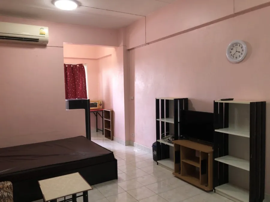 Condo for rent, Phatthanakan Life Complex, special price, convenient transportation, do not miss