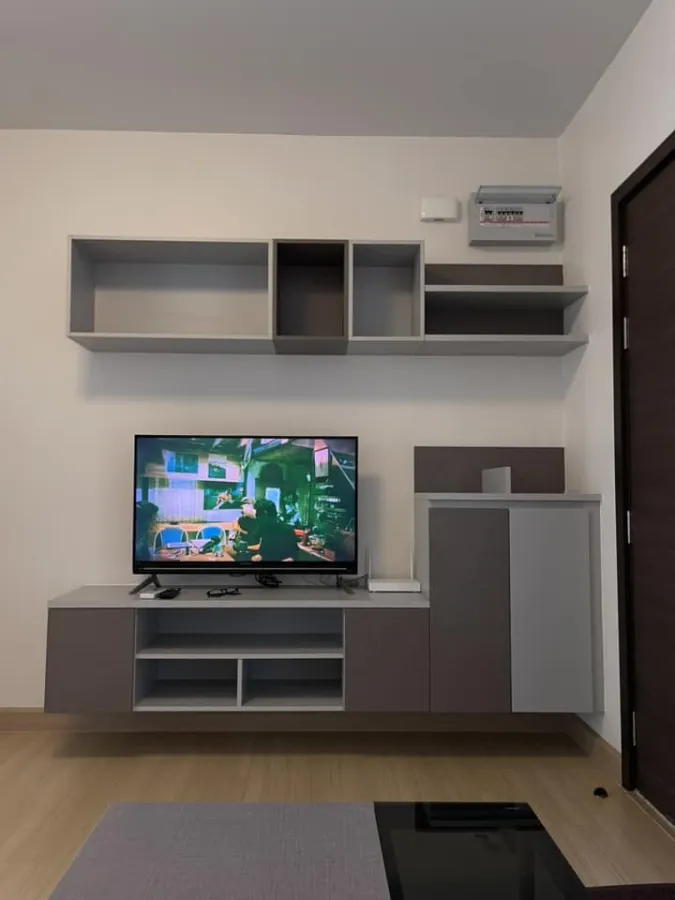 For rent: Supalai City Resort Rama 8, 8th floor, Building A, open view outside, cool breeze, lots of usable space, book now.