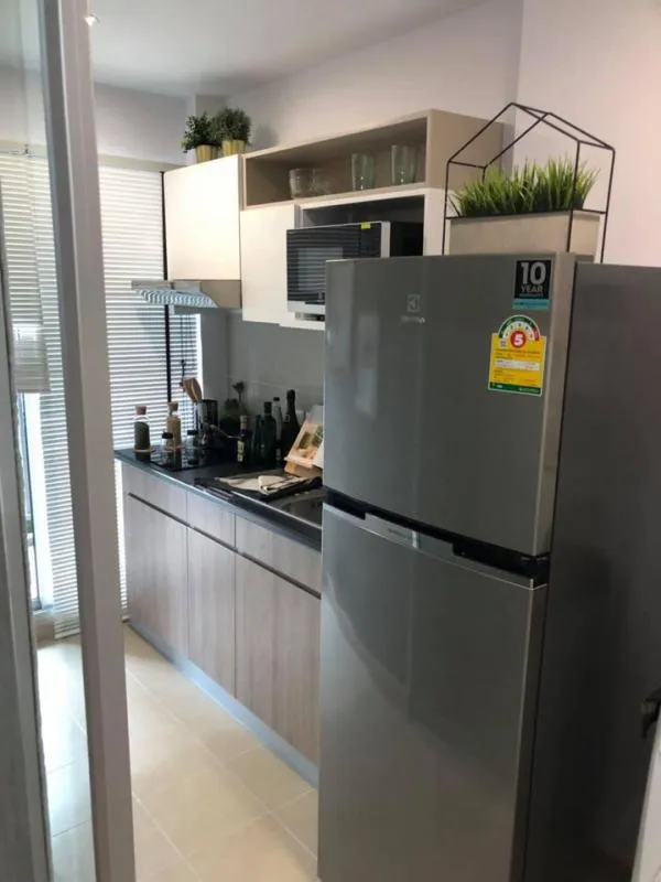 Sell down quick !!! Supalai Veranda Condo, Sukhumvit 117, new project, convenient transportation, near the mall. Book now !!!