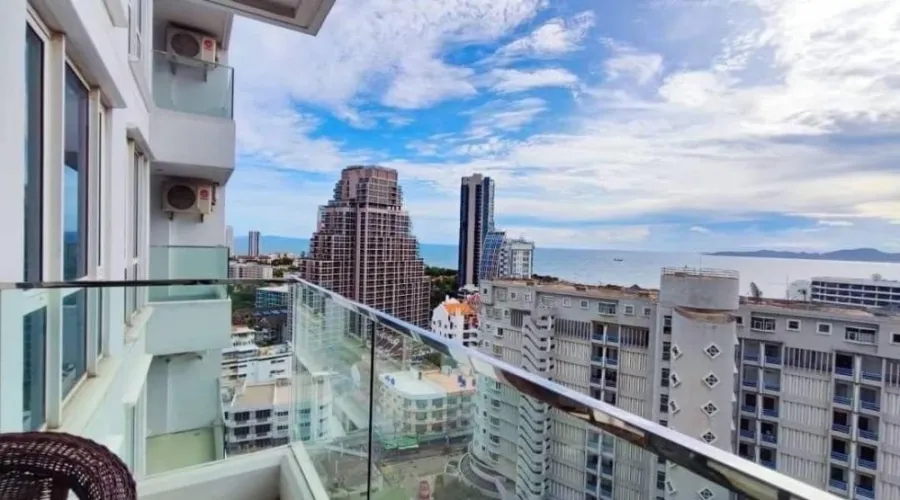 The Cliff for sale, room decorated with fully furnished. The balcony has a beautiful sea view. Reserve first, get first served.