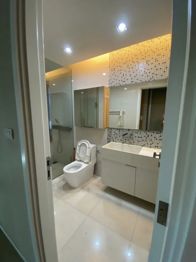 ขาย The Room sukhumvit 21 ชั้น 15 วิวสวยสุดๆ ห้องแต่งบิ้วท์อินเรียบหรู น่าอยู่มาก พลาดไม่ได้แล้ว