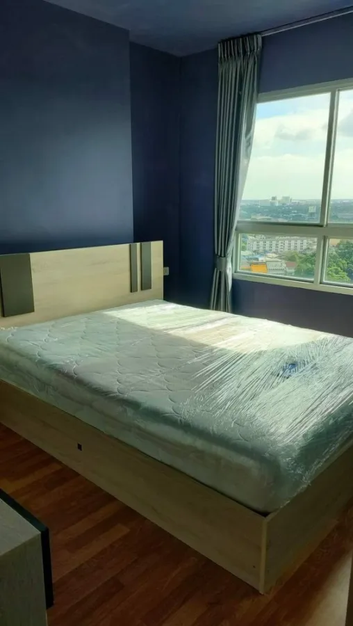 For rent, Lumpini Ville Suksawat - Rama 2, high floor, good view, nice room, plus the best price. Rent now, don't miss it.