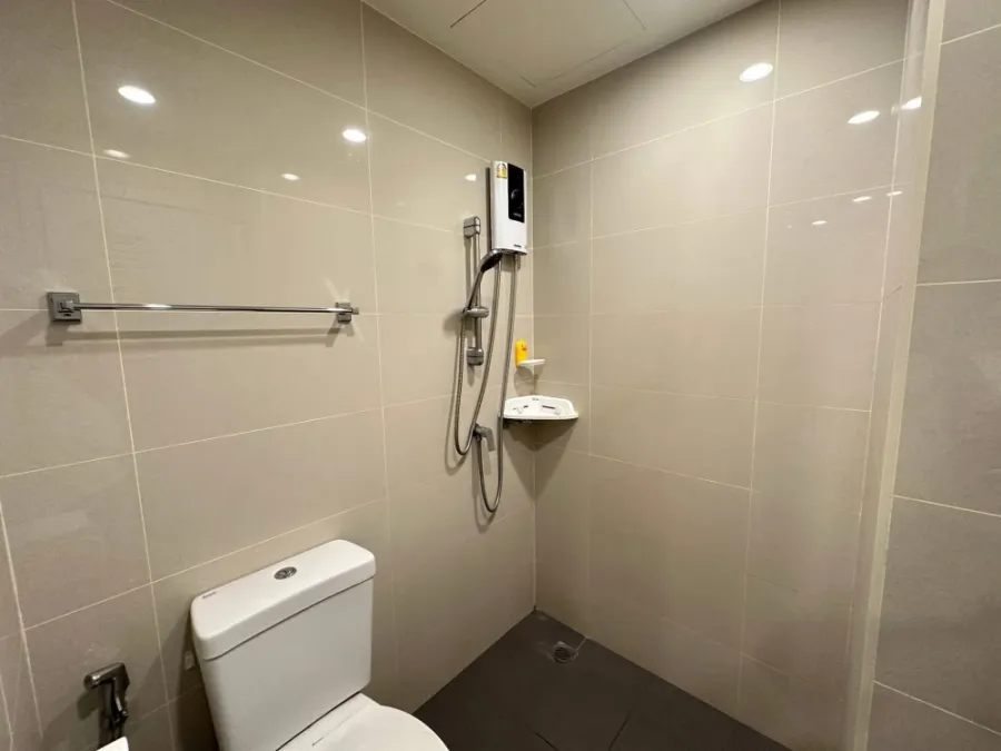 For rent: A Space Mega, a comfortable room in a great location with convenient transportation and fully furnished. Book now!