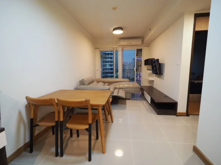 For sale or rent: Supalai River Resort, 1 bedroom, spacious living area, prime location, stunning Chao Phraya River views. Book now!