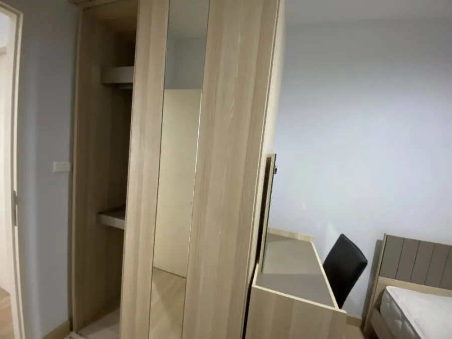 For sale or rent: The Niche Mono Ratchavipha, 22nd floor, fully furnished room, just carry your bag and move in immediately. Hurry and reserve now