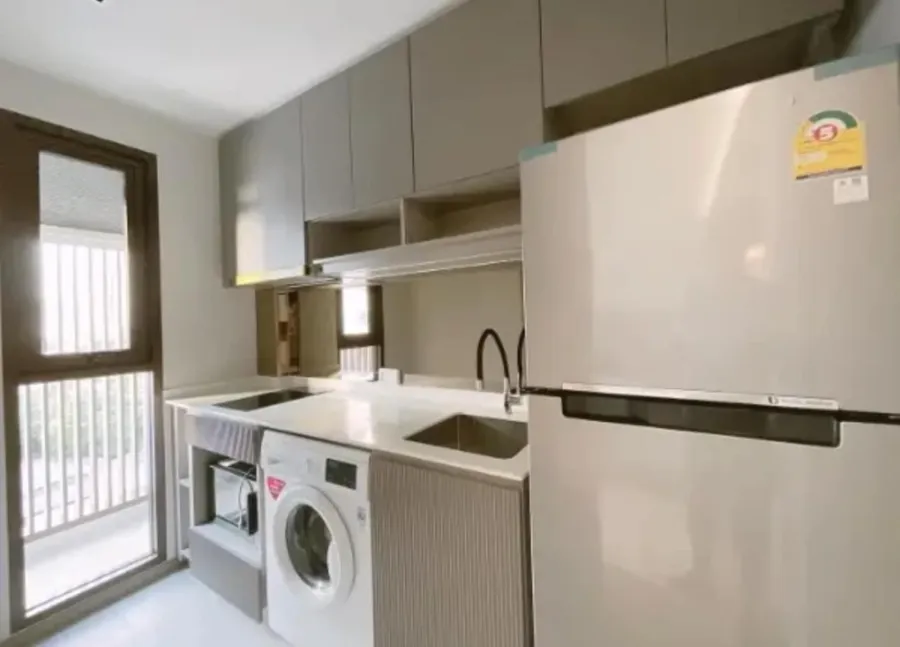 For rent Chapter Thonglor 25 ห้อง STUDIO มาพร้อมตู้เสื้อผ้า Buit-In ขนาดใหญ่ น่าอยู่มาก รีบจับจองเลย