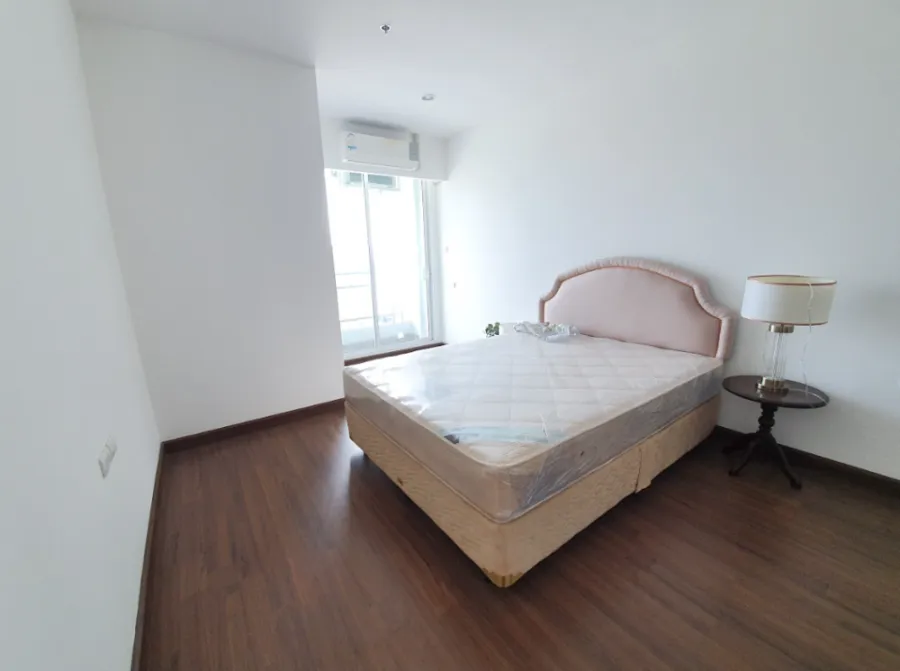 Condo for rent, Supalai Prima Riva, high floor, beautiful view, complete built-in furniture, don't wait.