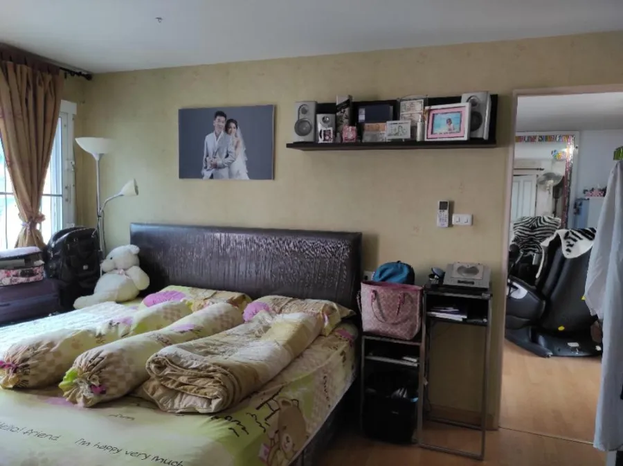 Urgent sale!! Condo Chateau in Town Ratchada 13, 4th floor, pool view, ready to move in, don't miss it!!