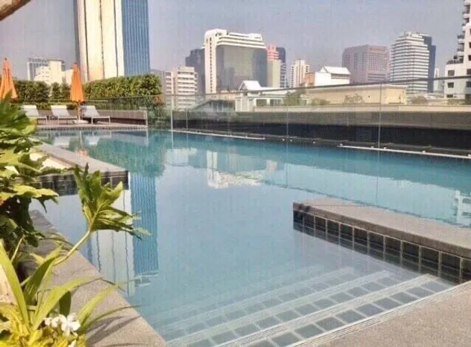 ให้เช่า คอนโด โคเรสซิโอ สาทร-พิพัฒน์ แต่งสวย วิวสูง เฟอร์ครบ รีบเลย !