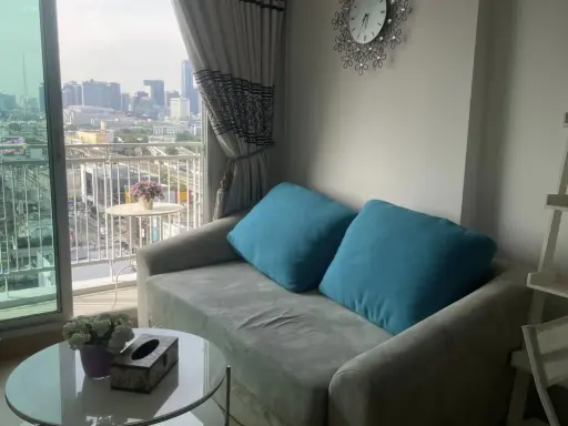 ให้เช่า Thru Thonglor ห้องแต่งครบ มาพร้อมเฟอร์และเครื่องใช้ไฟฟ้า จองเลย ด่วนๆ