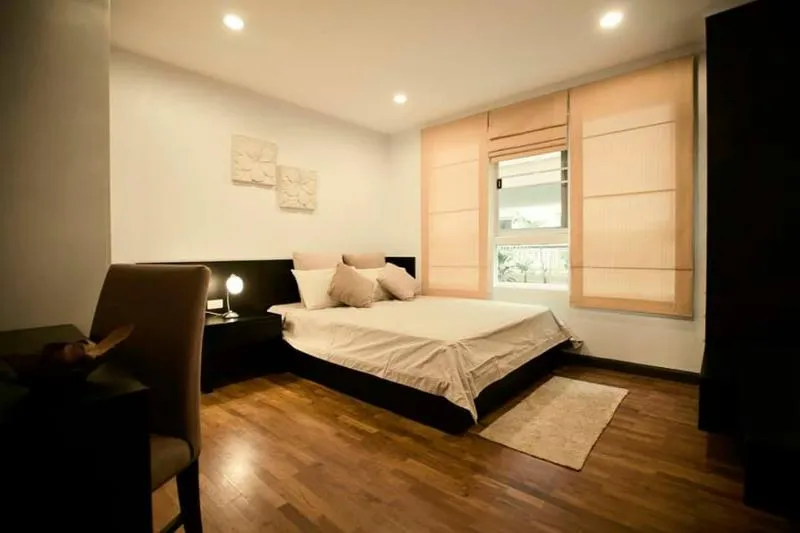 express!! Condo for sale / rent Baan Siri Sukhumvit 13, near BTS Nana, convenient transportation, 2 bedrooms, 2 bathrooms, do not miss!