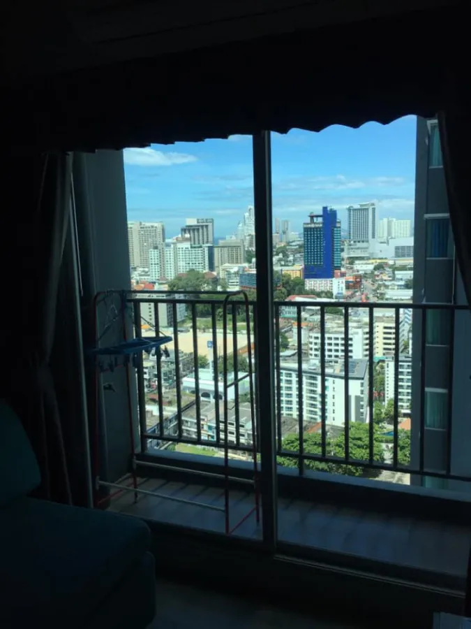For rent, Centric Sea Condo, Pattaya, high floor, city view, fully furnished, just come and live.