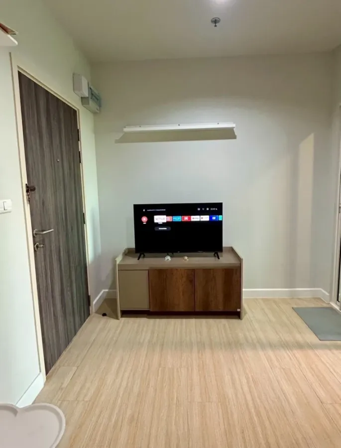 For rent: Metro Sky Wutthakat, clearly separated rooms, fully furnished + electrical appliances, ready to move in, must book.
