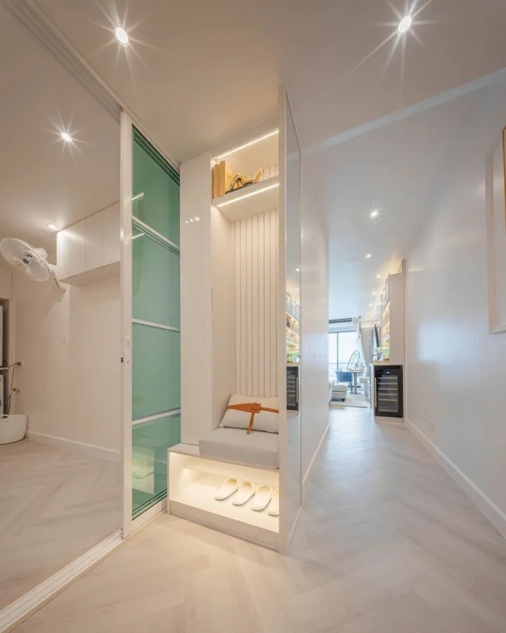 For rent, Supalai Casa Riva Vista 2, large size room, very spacious, very beautifully decorated, lots of built-ins, very worth booking.