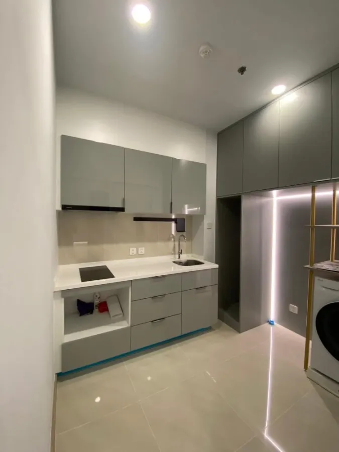 For rent Supalai Premier Si Phraya-Samyan. Built-in decoration, minimalist style, spacious and comfortable. If you miss it, you will regret it.