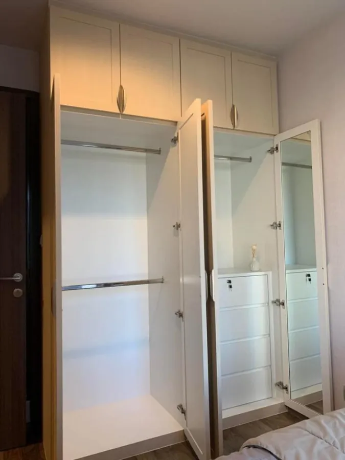 Urgent for rent Life Ladprao Valley private corner room The garden view around the room is very good. Everything is complete. Hurry up to reserve befo